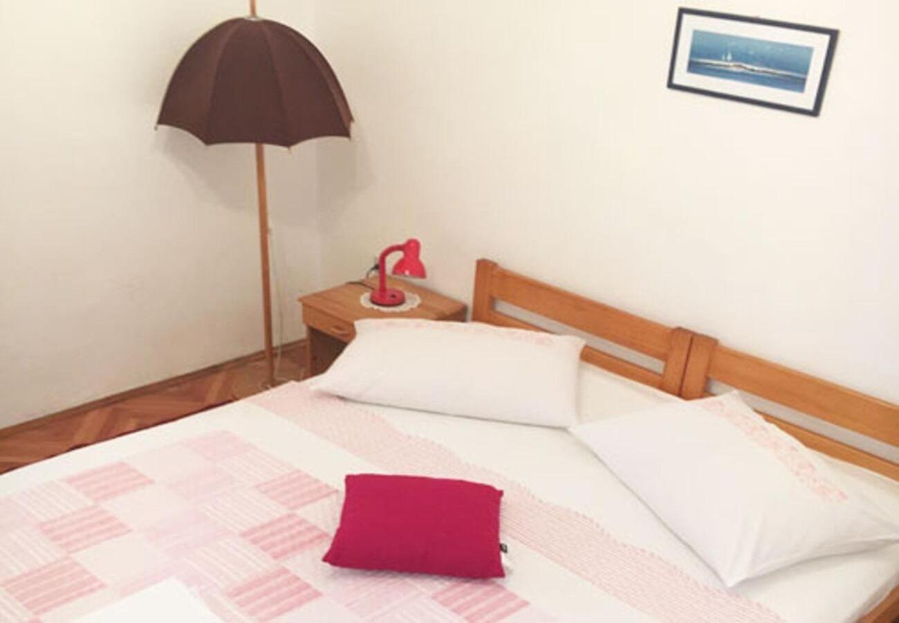 Apartments And Rooms Tomo 1 - At The Beach ซาโอสโตรก ภายนอก รูปภาพ