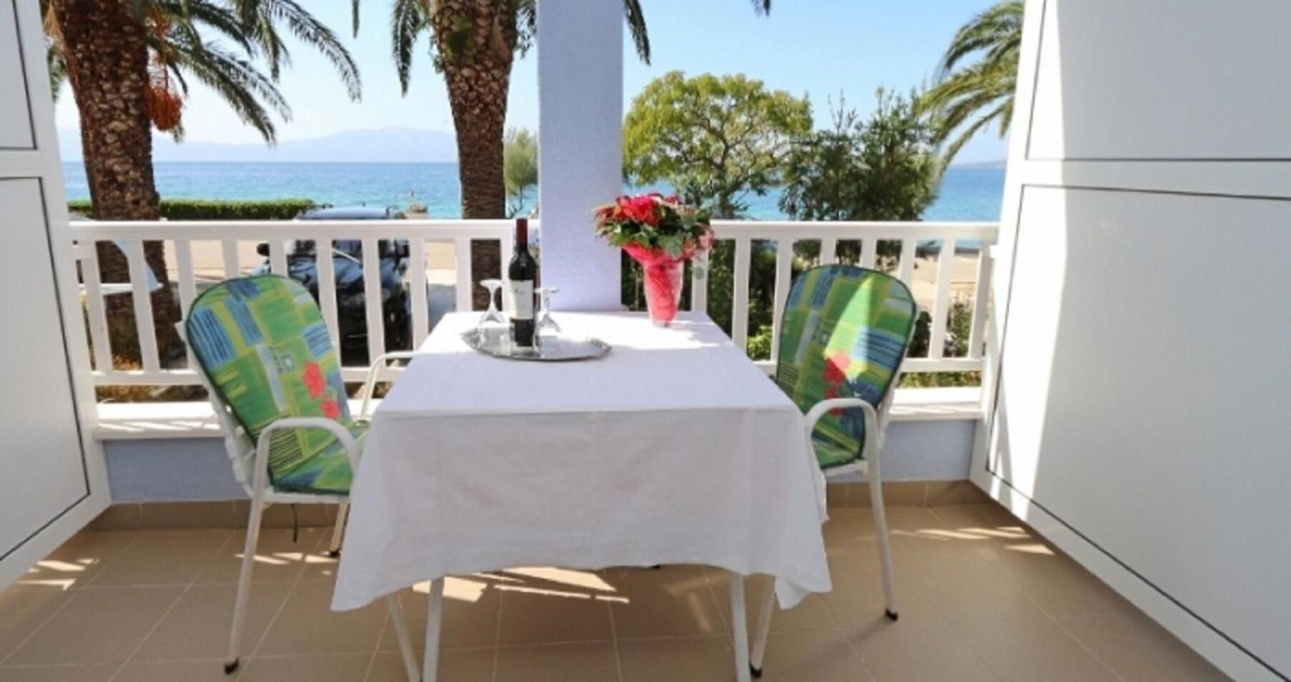 Apartments And Rooms Tomo 1 - At The Beach ซาโอสโตรก ภายนอก รูปภาพ